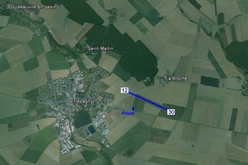 Vue satellite de la piste d'Étrépagny